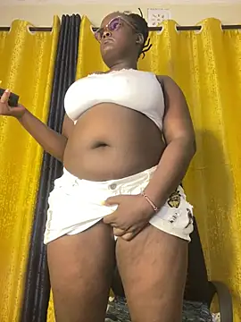Bustyy_Bitch live XXX chat