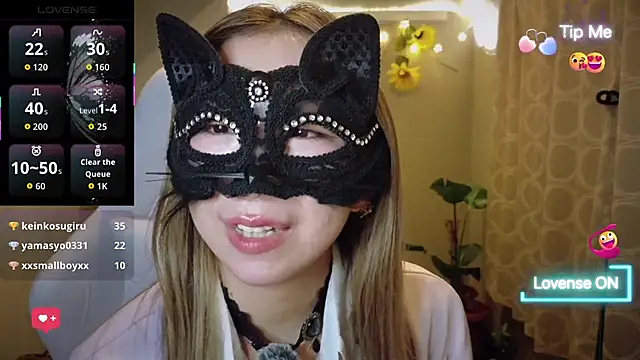 Chat +18 de arianozomi_0808 ao vivo