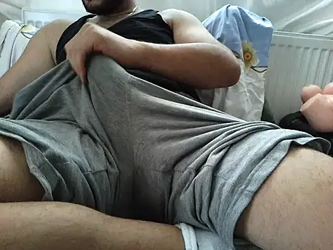 bigdickguy21cm 网络视讯表演