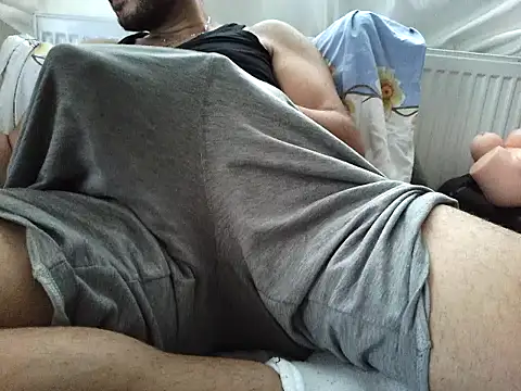 bigdickguy21cm Webcamshow
