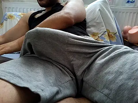 bigdickguy21cm Show in webcam