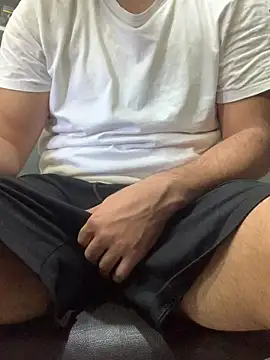 bigdickguy21cm Adlı Modelin Web Kamerası Şovu