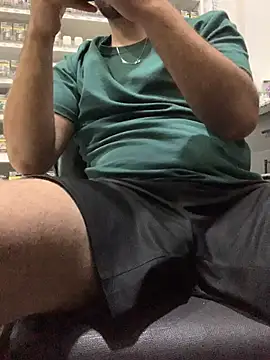 โชว์เว็บแคมของ bigdickguy21cm