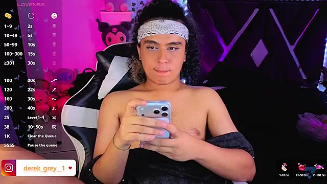 derek_greyy__n Webbikameraesitys