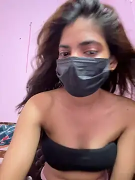 Miss_Pretty011's Webcam Show