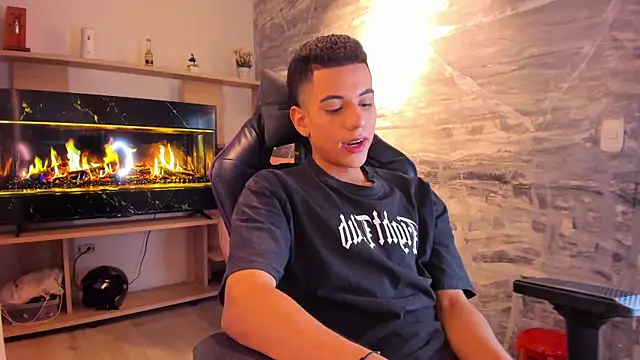 MathewAdamss webcam show