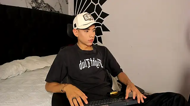 MathewAdamss Webcamshow