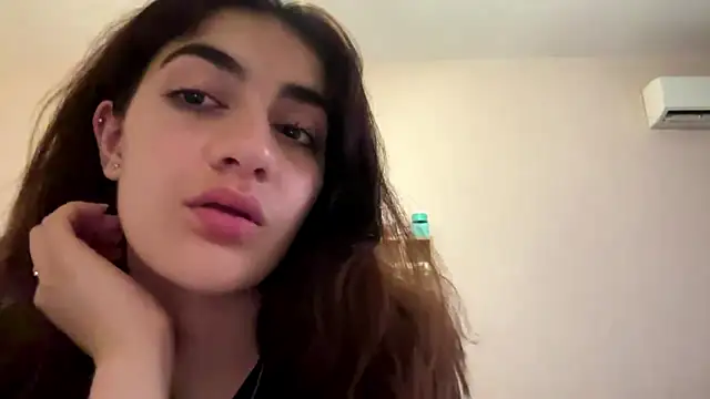 Ledi_Asthik's Live XXX Chat
