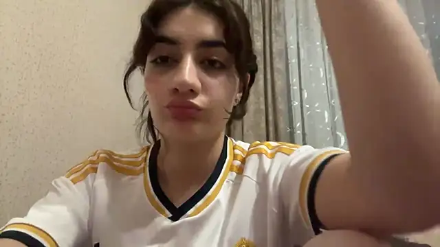 Ledi_Asthik webcam show