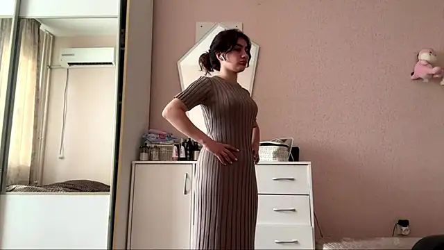 Ledi_Asthikn Webbikameraesitys