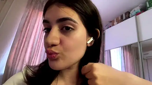 Ledi_Asthik's Webcam Show