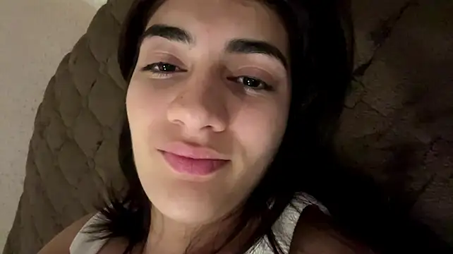 Ledi_Asthik Show in webcam