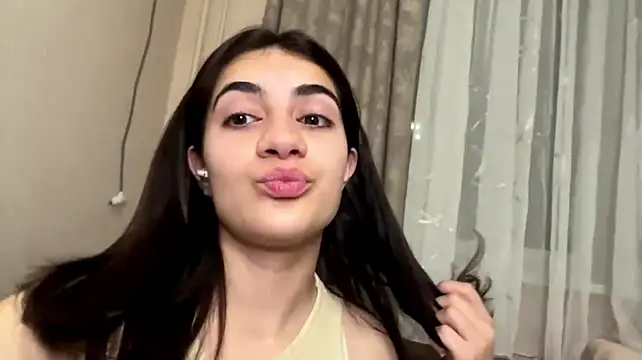 Ledi_Asthik Pertunjukan Webcam