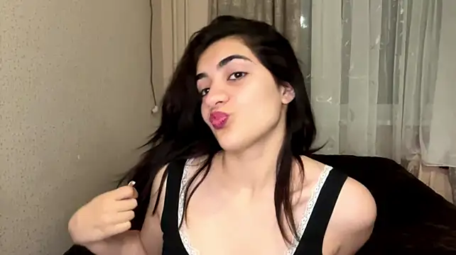 Ledi_Asthik Pertunjukan Webcam