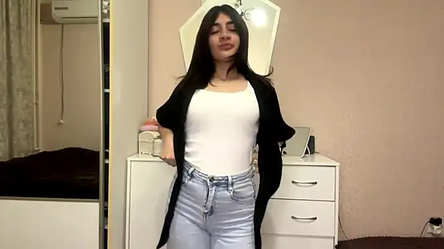 Ledi_Asthik Adlı Modelin Canlı XXX Sohbeti