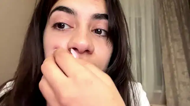 Ledi_Asthik Adlı Modelin Web Kamerası Şovu