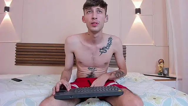 Show modela Max_saenz na web-kameri