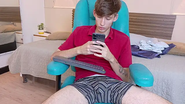 Max_saenz webcam show