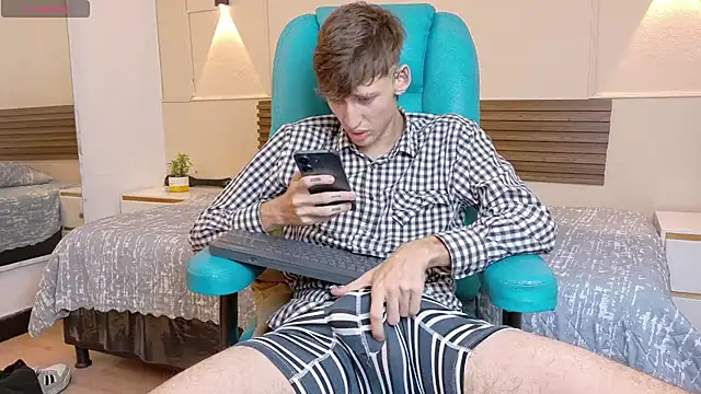 Max_saenz Шоу с уебкамера