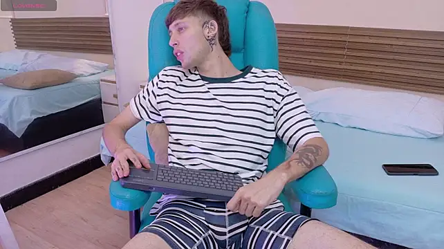 Webkamerová show Max_saenz