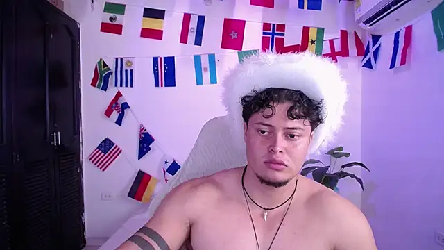Show modela fucking_bear_ na web-kameri