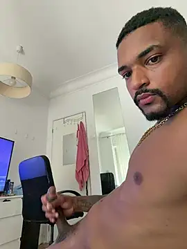 THEUS22 – webcam-show