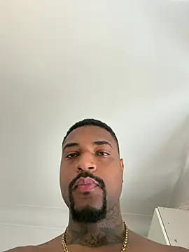 THEUS22 Webcam show