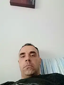 kris9013's Webcam Show