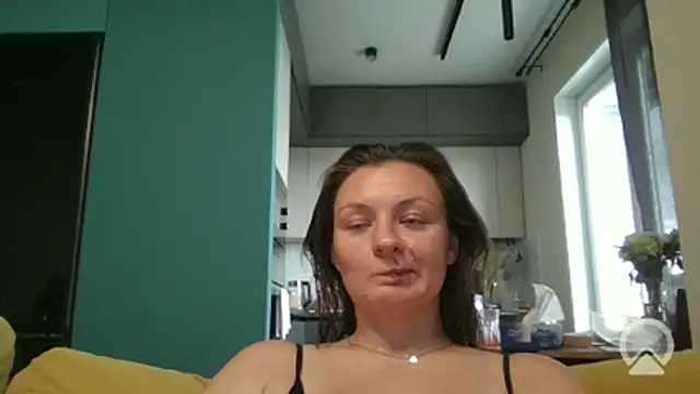 Chat +18 de Velinabo ao vivo