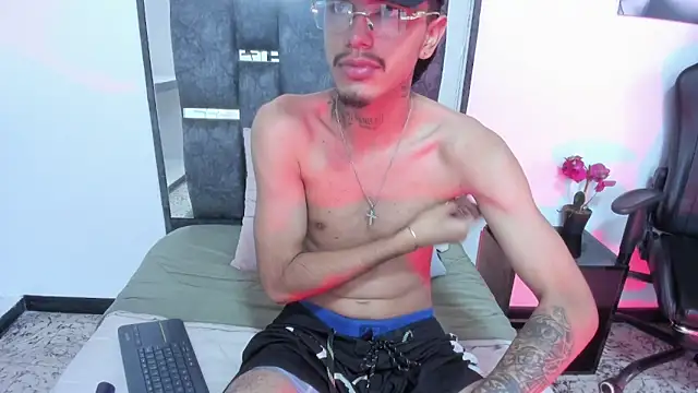 โชว์เว็บแคมของ TAYSON_RIGGSX