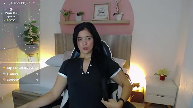 lucia_henao_ 现场XXX聊天