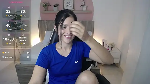 צ'אט XXX בשידור חי של lucia_henao_