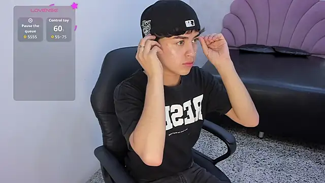 โชว์เว็บแคมของ alan_twink12