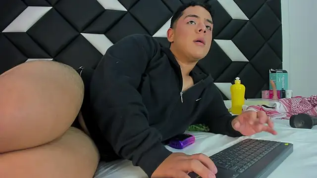 darian_lafortezaan Webbikameraesitys