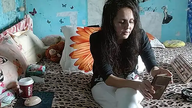 brighteyes77's Live XXX Chat