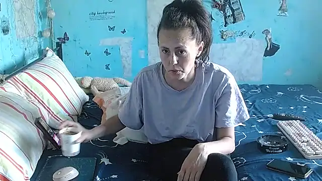 brighteyes77's Live XXX Chat