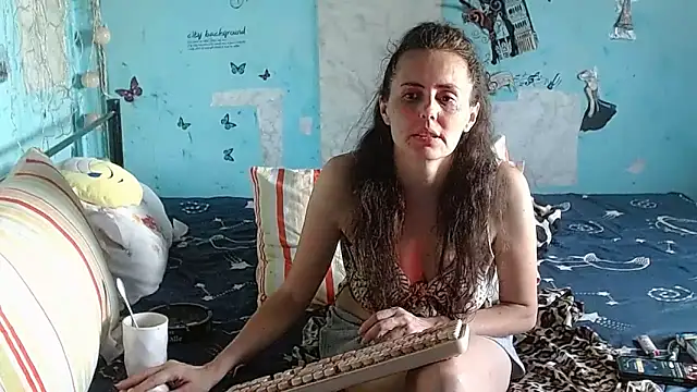 Chatroom XXX en direct de brighteyes77