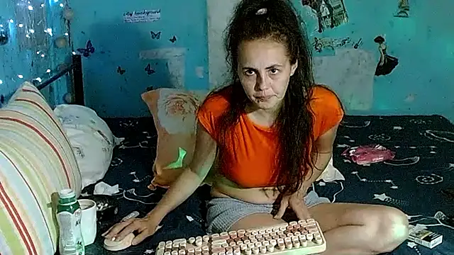 צ'אט XXX בשידור חי של brighteyes77