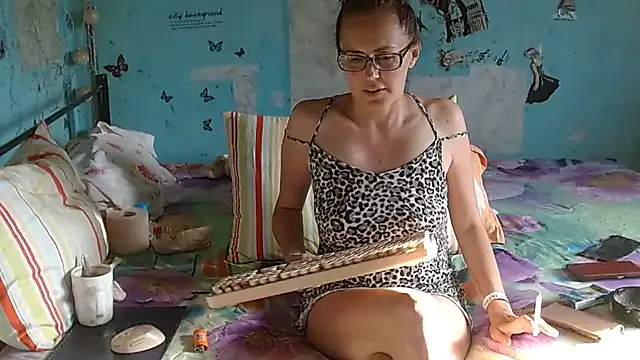 brighteyes77's Live XXX Chat