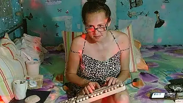 brighteyes77's Live XXX Chat