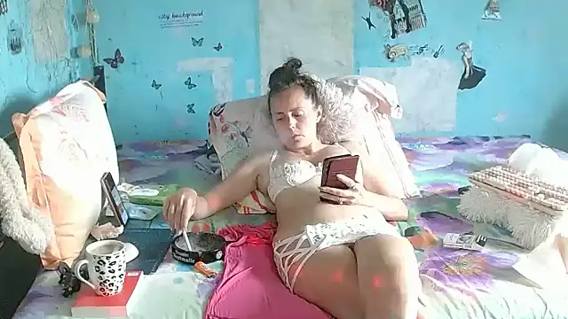 XXX chat uživo modela brighteyes77