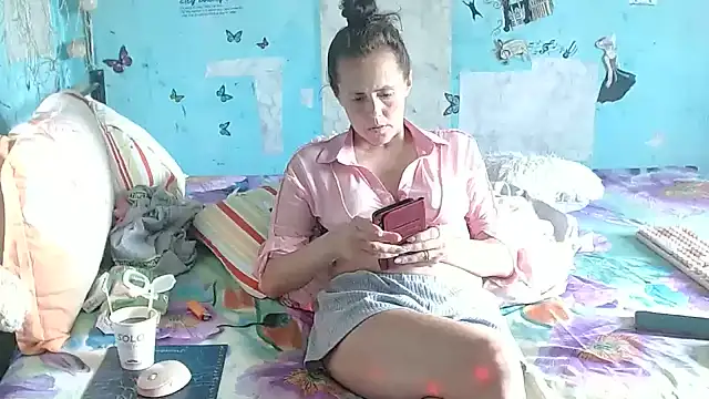 brighteyes77's Live XXX Chat