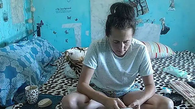 brighteyes77's Live XXX Chat