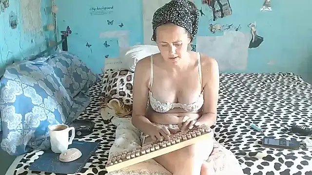brighteyes77: онлайн-секс-чат