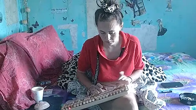 brighteyes77 élő XXX-chatje