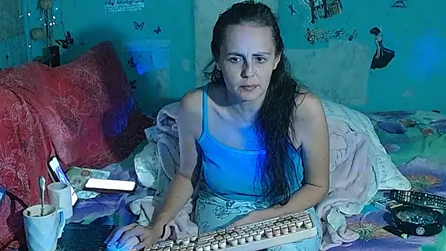 brighteyes77 live XXX chat