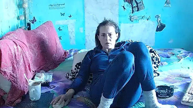 brighteyes77 XXX чат на живо