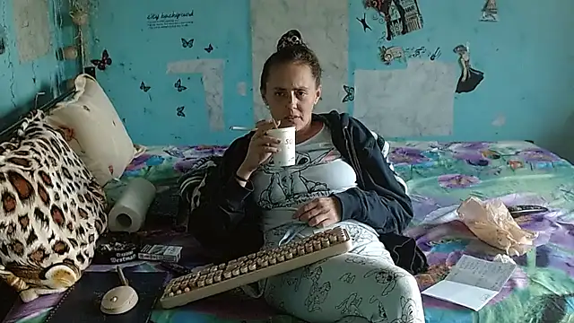 brighteyes77 – Naživo XXX chat