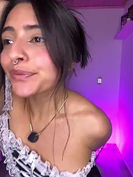Chat +18 de NandaVixen ao vivo