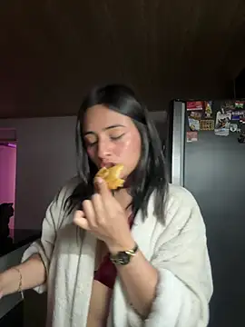 NandaVixen's Live XXX Chat